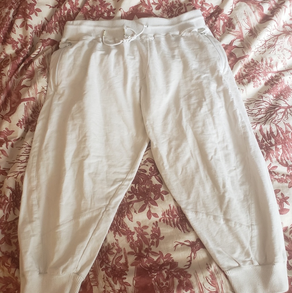L.A.M.B. CROPPED SWEATPANTS